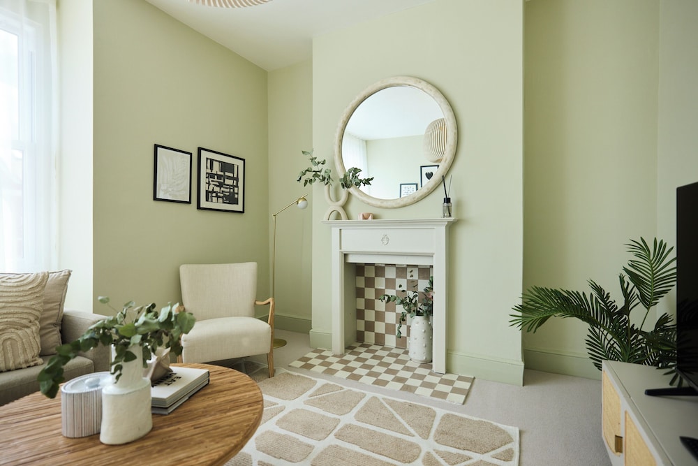 The Earlsfield Flat