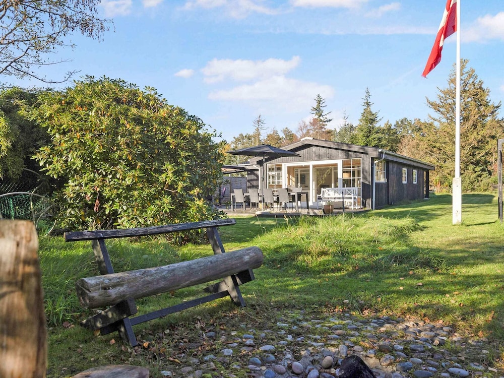 5 Star Holiday Home in Hals