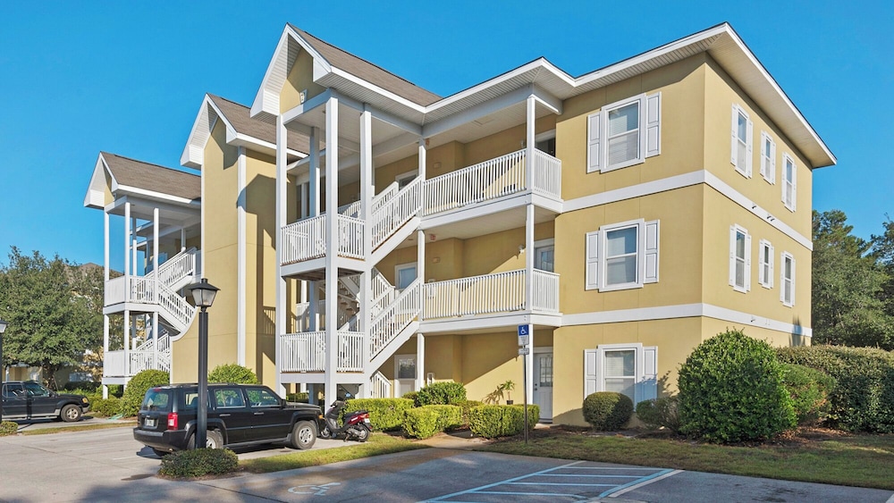 Seagrove 2BR Near Lake & Beach + Free Tickets: Bikes, Dolphin Cruise & More!