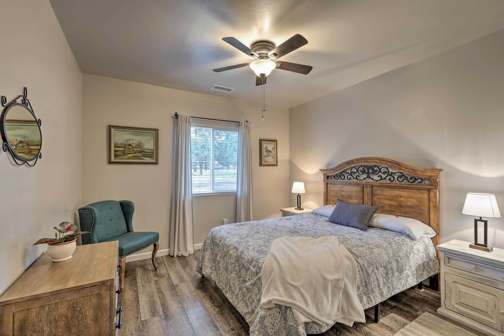 Ski, Hike & Explore: Flagstaff Cottage! view 5