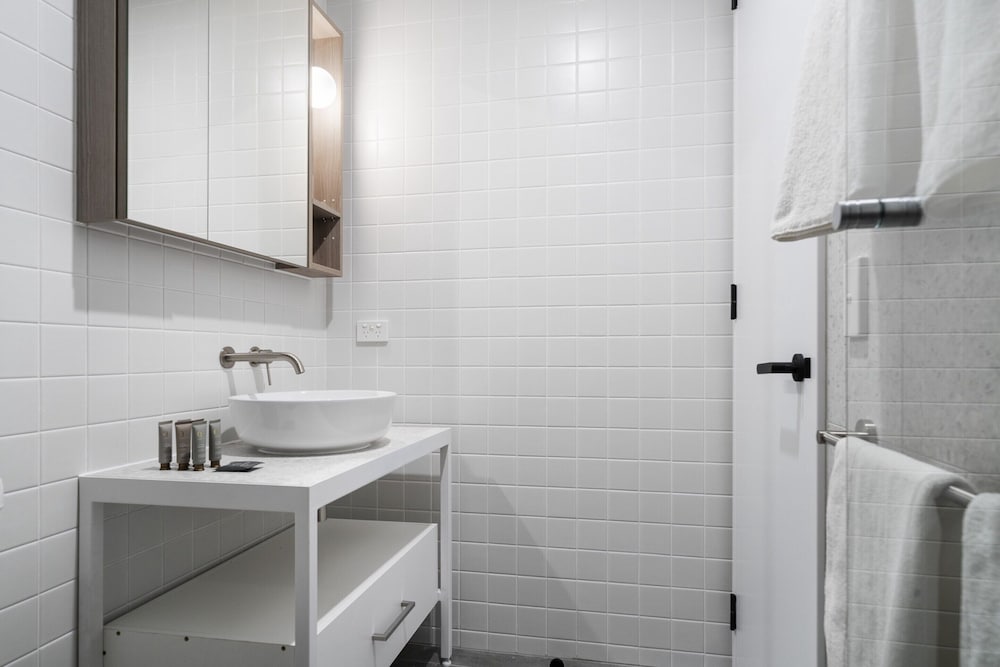 Stylish Studio Near Fremantle's Vibrant Spots