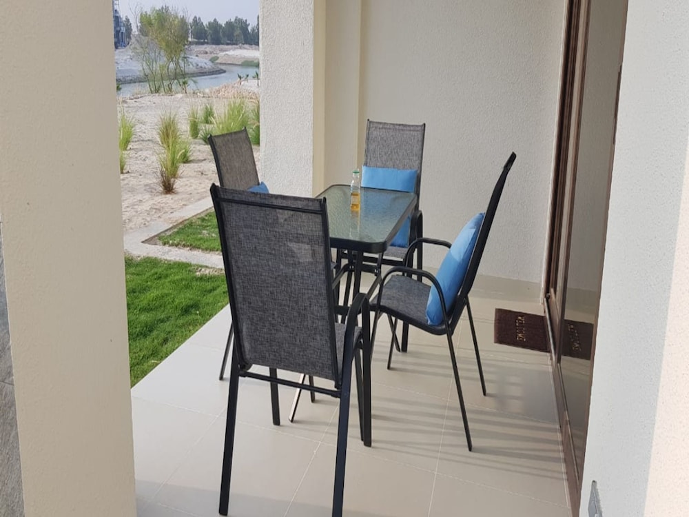 Elegant Lagoon View One-bedroom