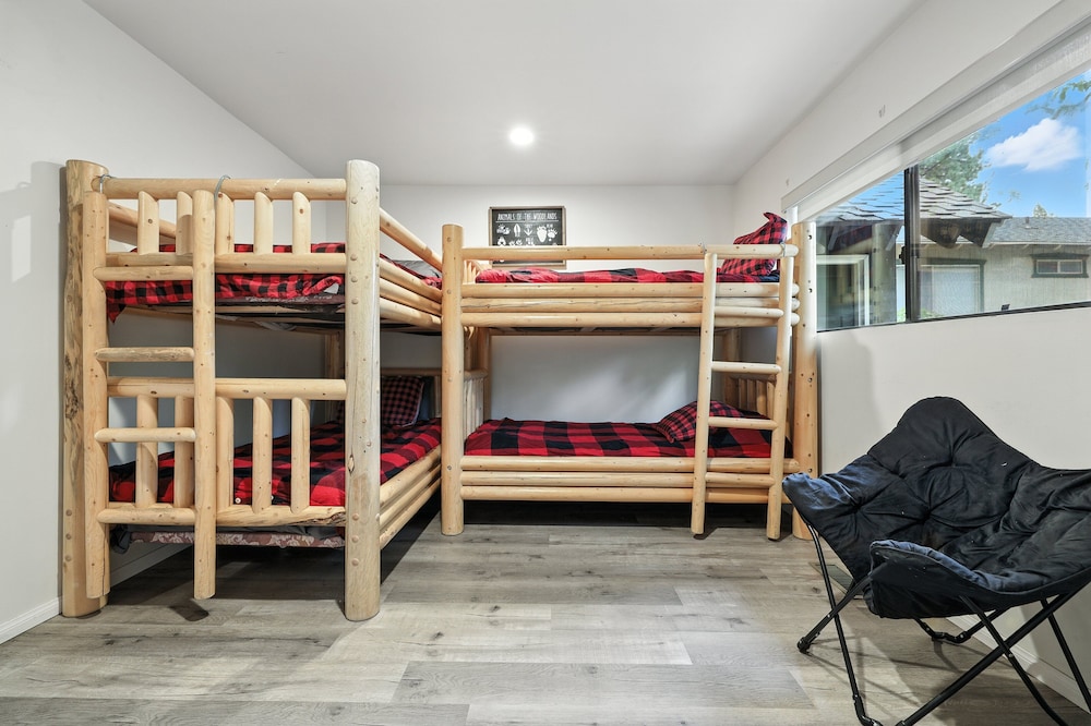 Big Bear Lake Cabin With Game Room 3 Bedroom Cabin
