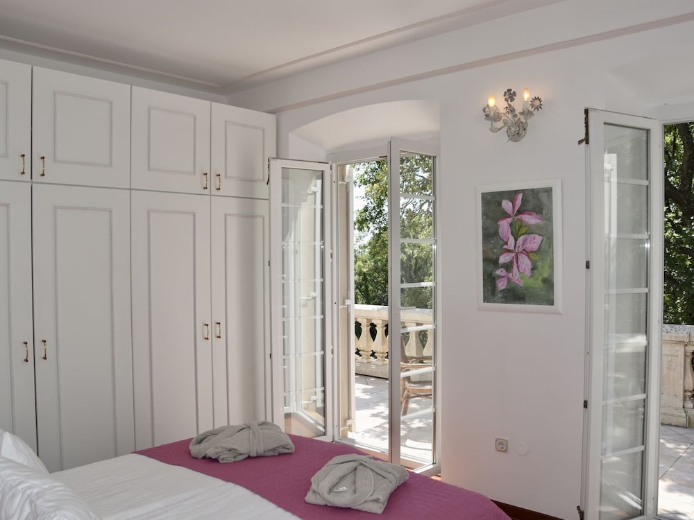 Exclusive Villa with Private Pool & Huge Fenced Property near Dubrovnik view 3