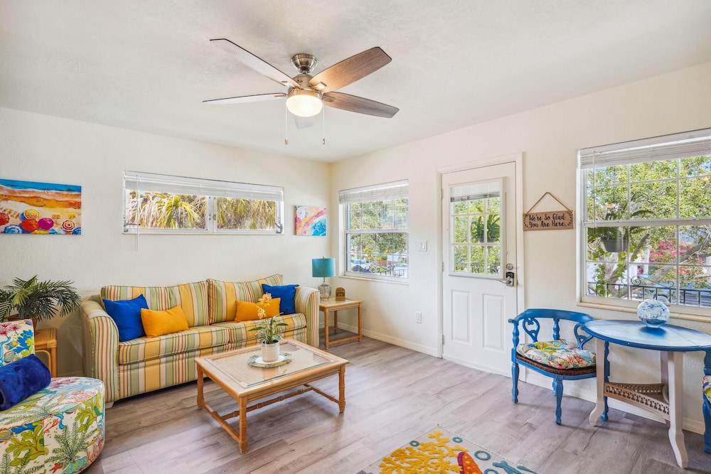 Beach Quarters #8