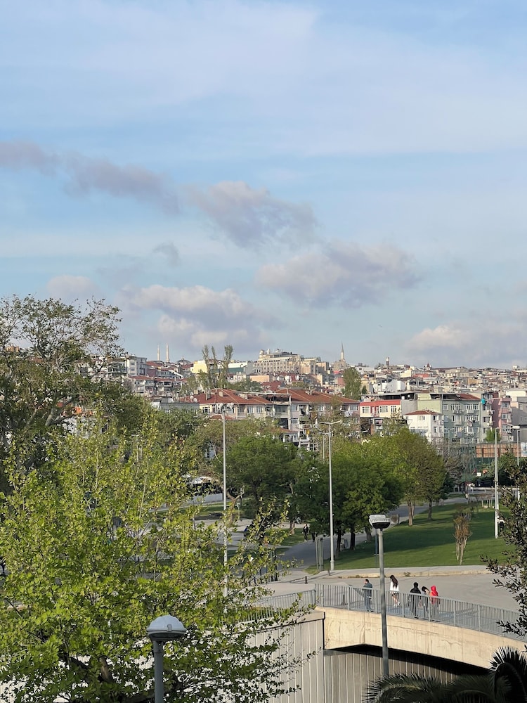 Umut Pansiyon Yenikapı