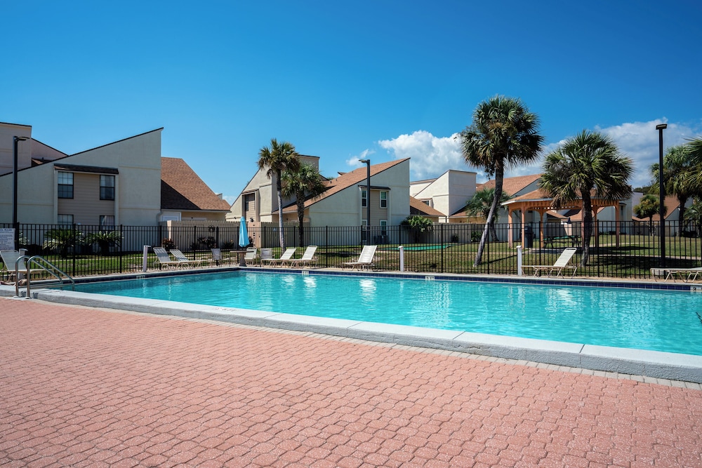 Horizon Breeze Family Escape!