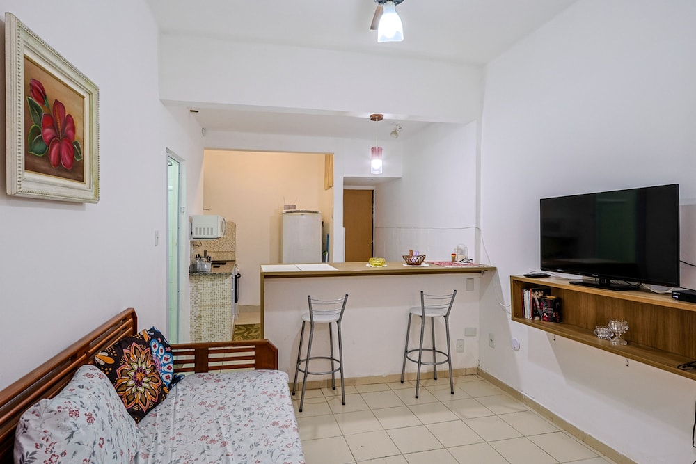 Loft c Ar e Wi-fi a 100m da Praia de Copacabana