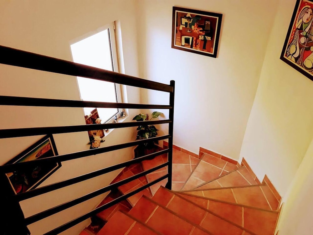 Superb Breathtaking Views 3bedroom All Day Sun view 5