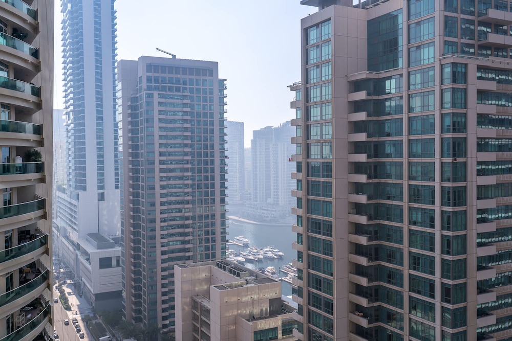 Majestic 1 Bedroom Flat Perfect for 4 in Marina