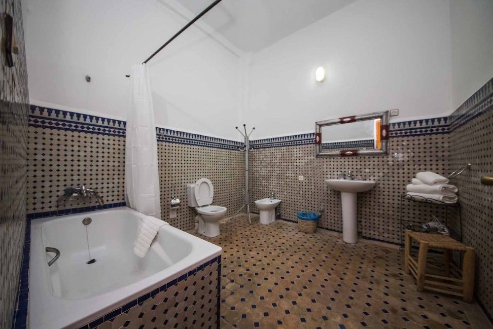 Riad Sara