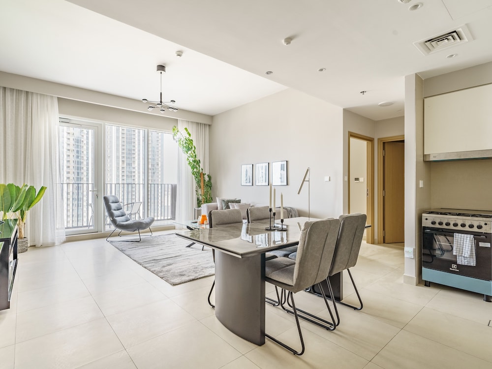 Fancy Apartment With Mesmerizing Canal Views
