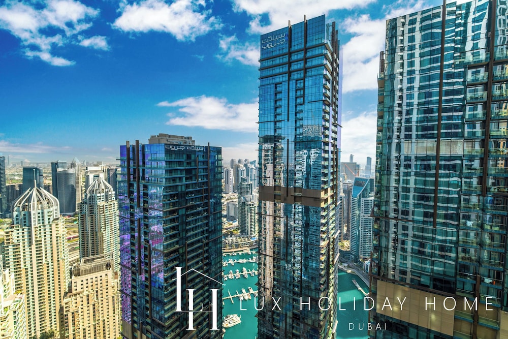 LUX The Dubai Marina View Suite 2