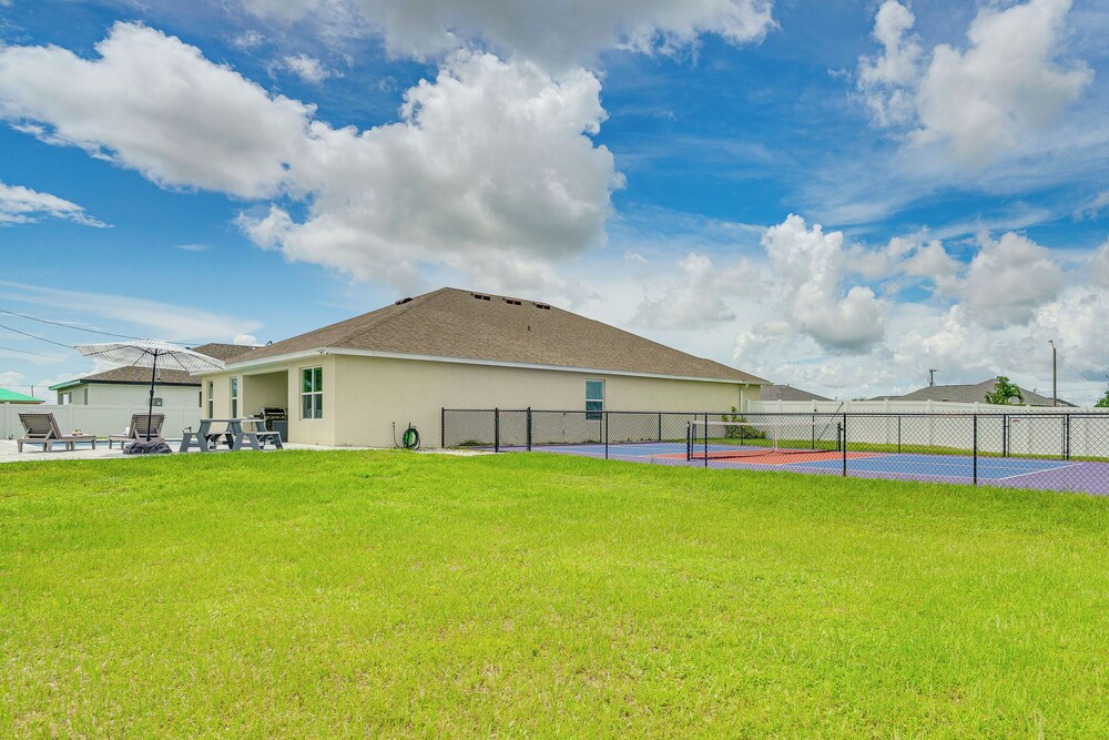 Pickleball Court, Saltwater Pool: Cape Coral Home!