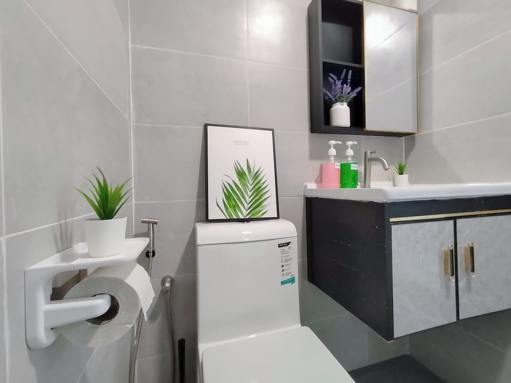 Plaza Berjaya by Manhattan Group