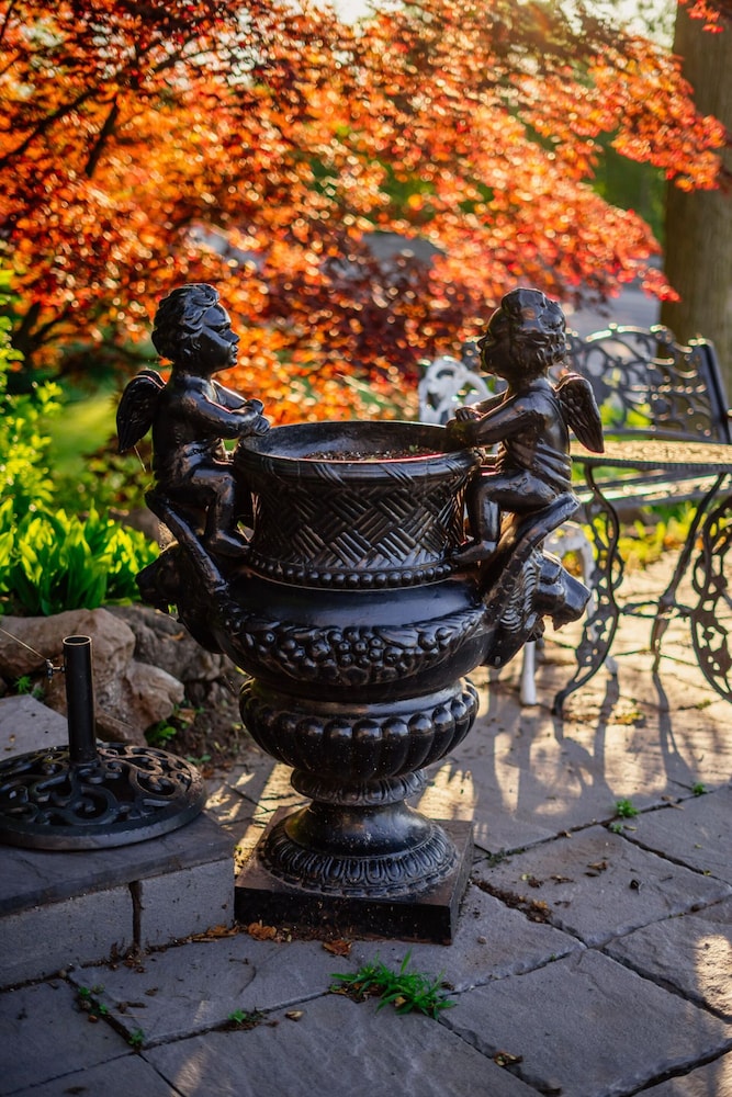 Niagara Grandview Boutique hotel