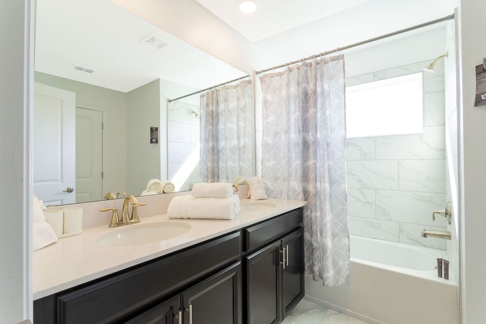 Gorgeous 4 Bd w/ Pool Close to Disney @ Storey Lake 2963 - Image 4