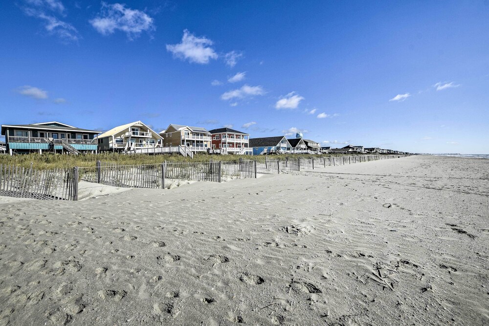 Holden Beach Family Abode - Steps to Ocean! view 2