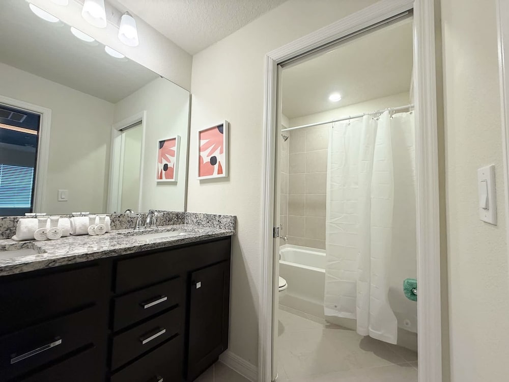 Upstay Theme Rooms and Arcade Games Plus Private Pool