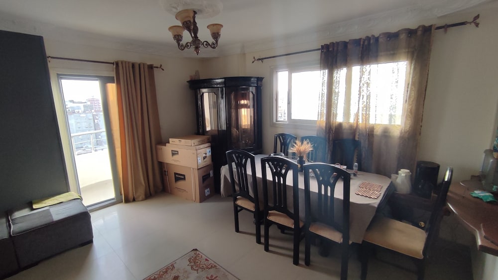 Female only A Room in 3 rooms CITYCENTRE view 4