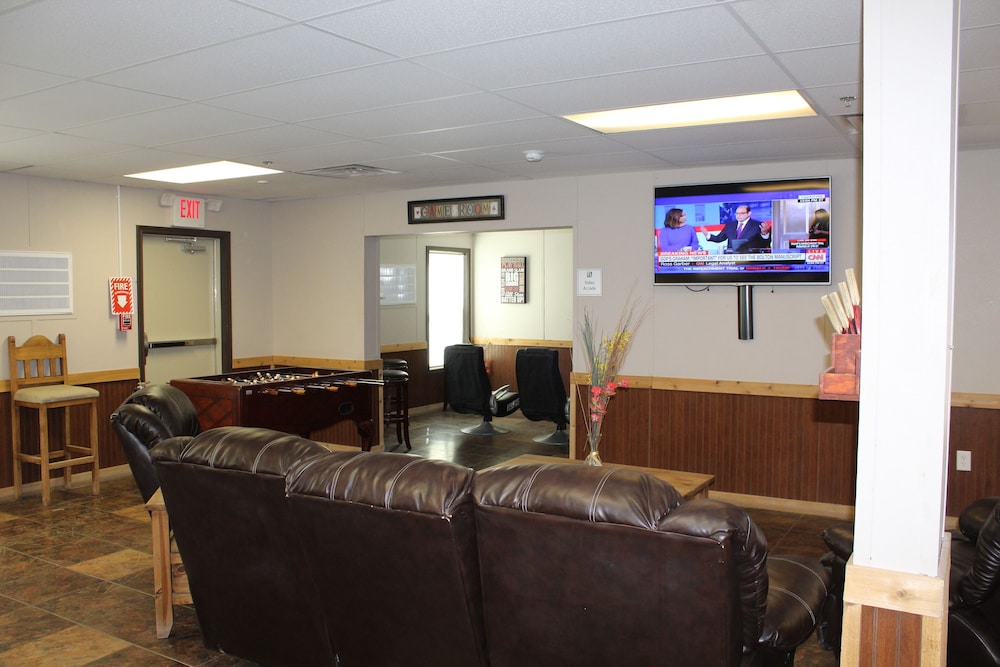 Carlsbad Vacations - Target Hospitality - Carlsbad Lodge - Property Image 5