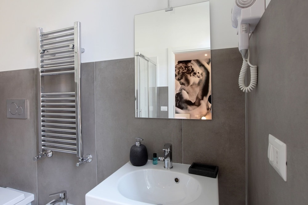 Mirko Luxury Inn