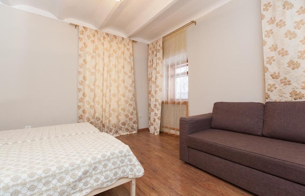 Guesthouse on Kyzyl-armeyskaya