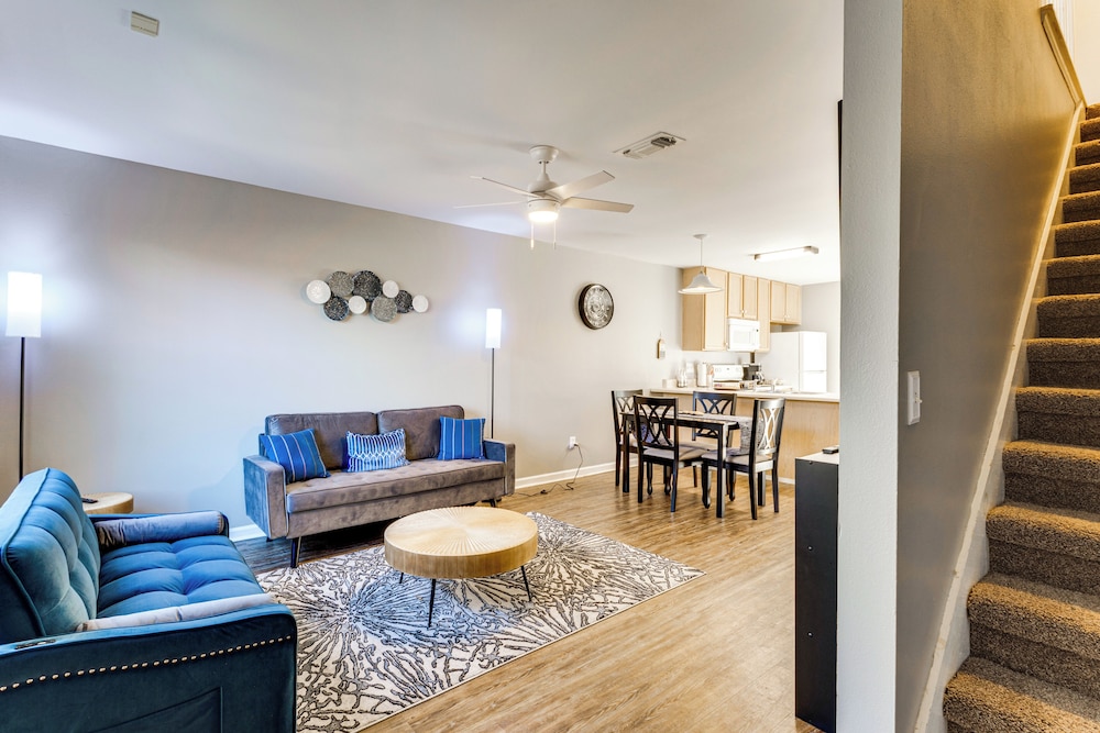 3 Mi to Fsu: Townhome w/ Patio in Tallahassee!