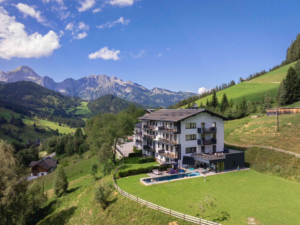 Superior Apartment With Shared Pool