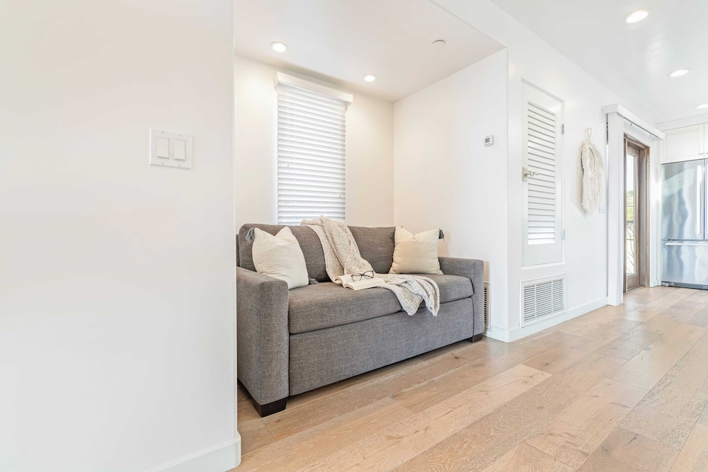 Windansea by Avantstay Private Rooftop Patio, 2 Blocks to Beach & Town