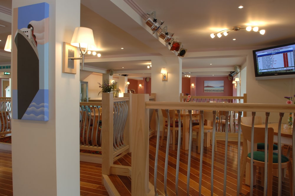 Bideford Vacations - The Waterfront Inn - Property Image 98