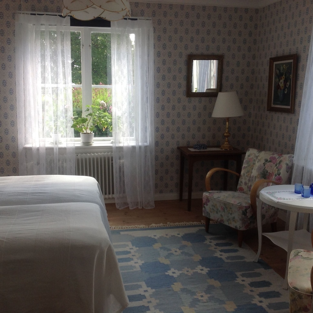 Åbro Herrgård B&B