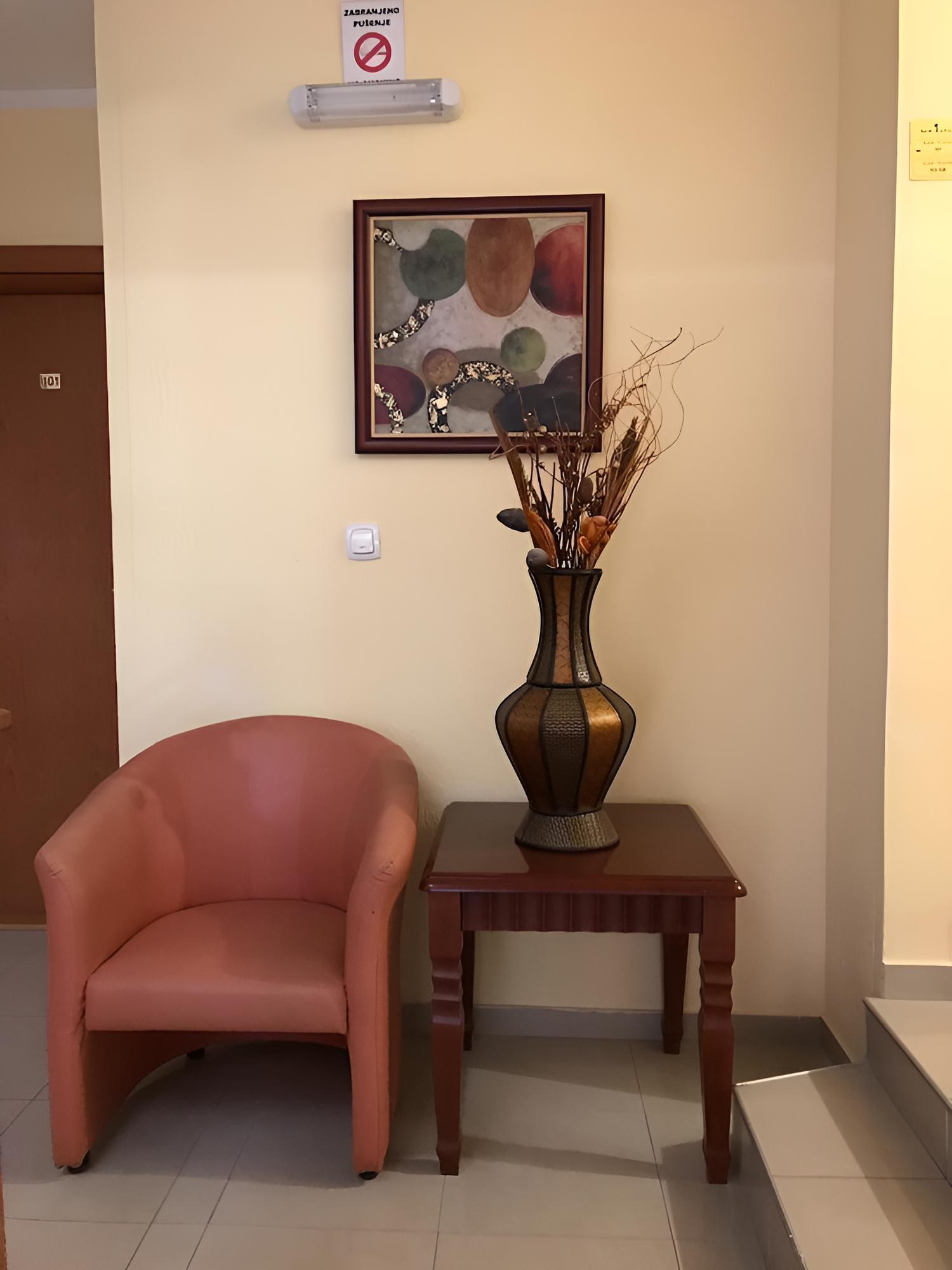 Hotel Mena
