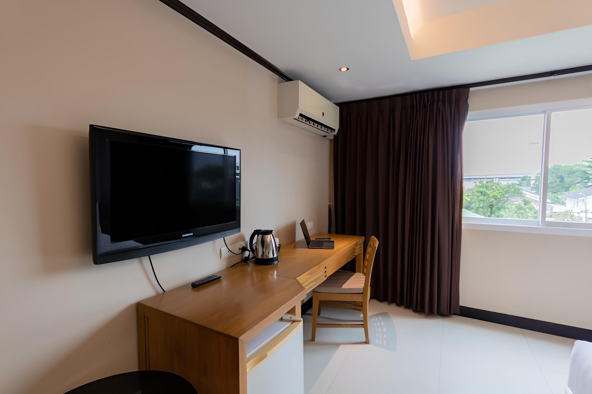 Avana Hotel and Convention Centre