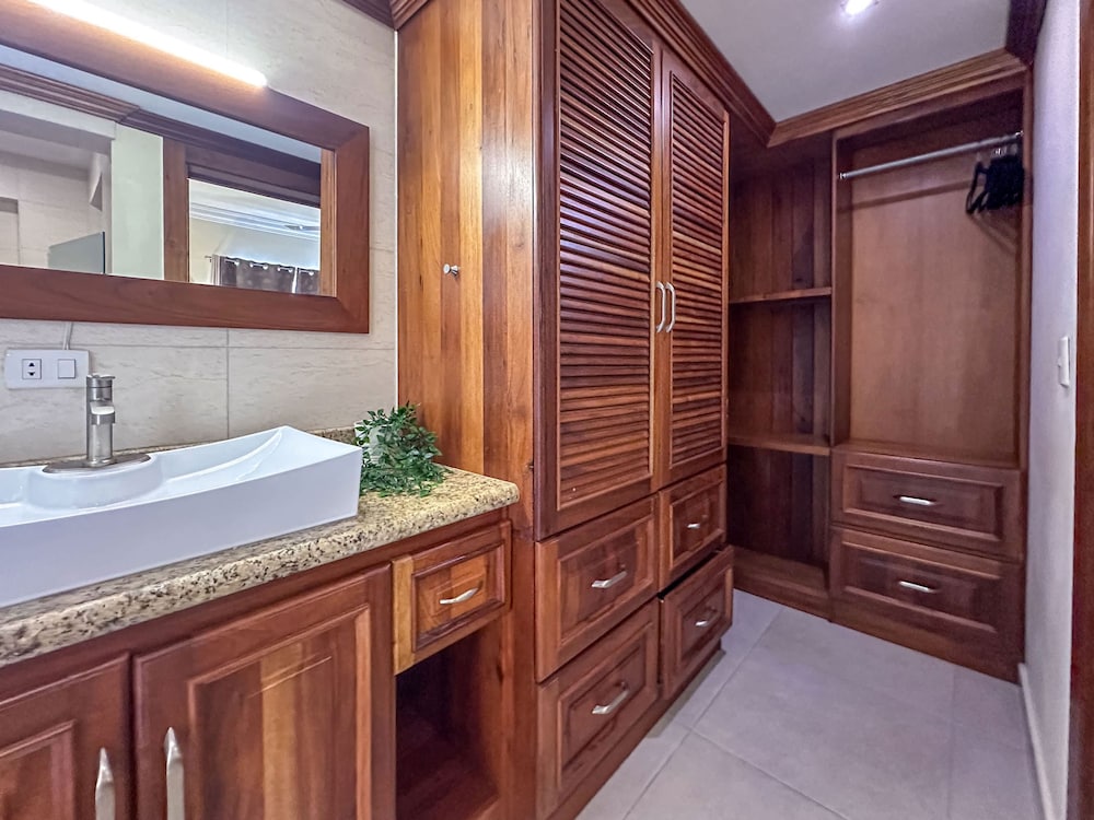 Cozy Apartment Close to the Beach