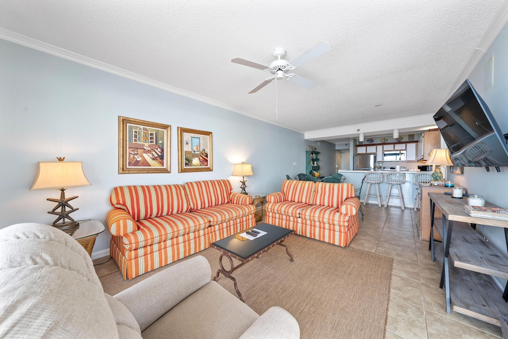 Romar Place 705