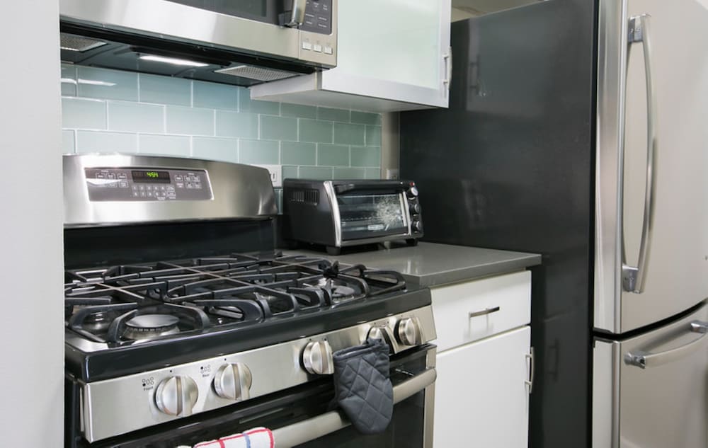 Fully Furnished Studio Apartment