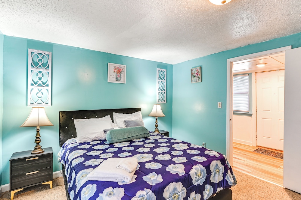 1 Mi to Stadium: Home w/ Porch in Greenville!