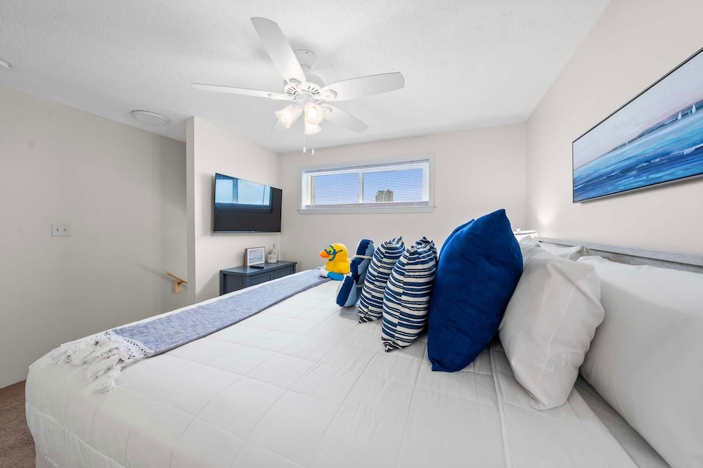 Sugar Beach 323