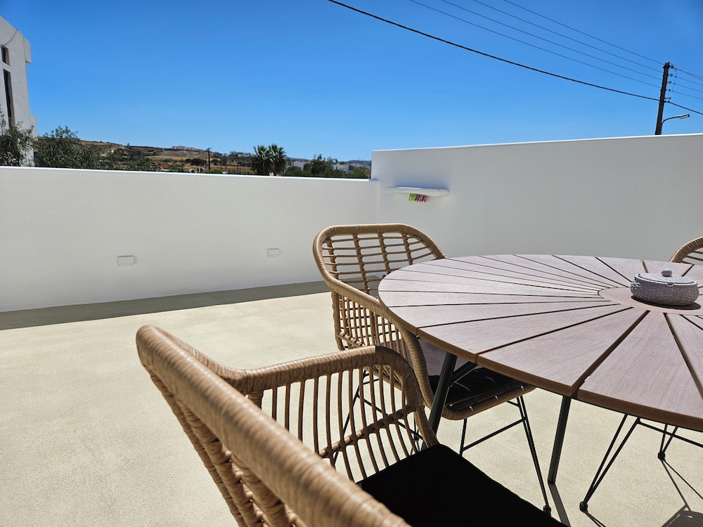 Aristotle Suites