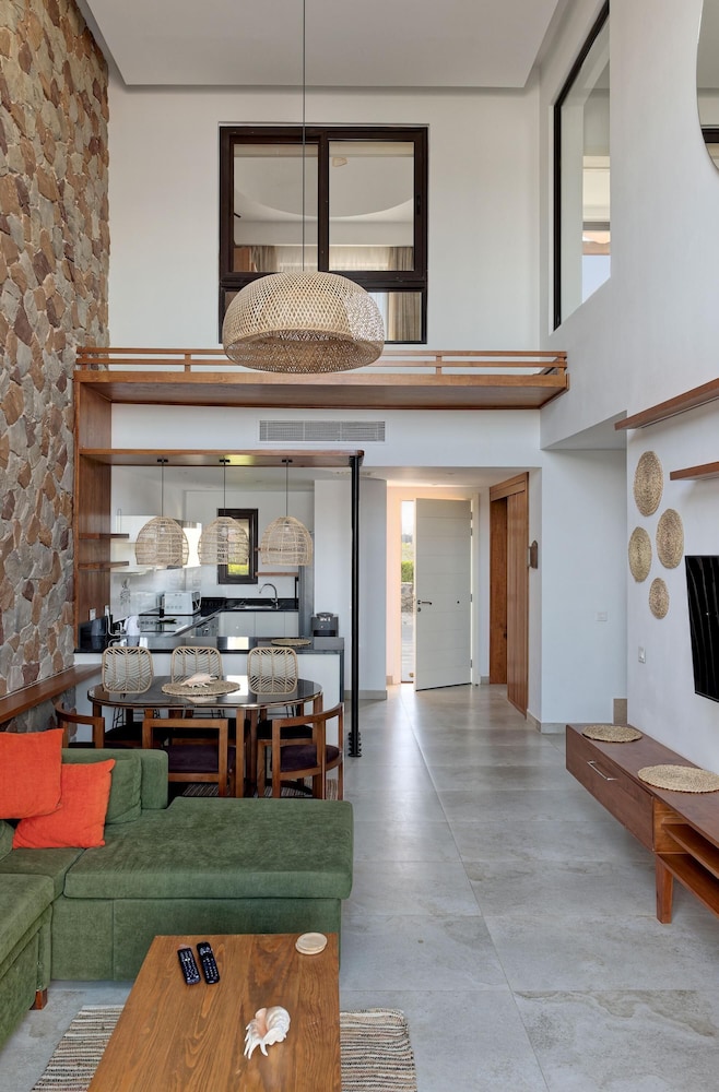 Vesta - Luxury Villa - 3BR - Ancient Sands
