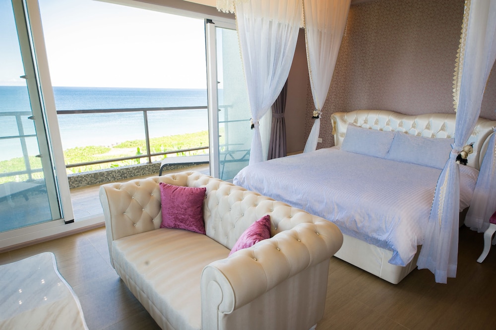 White Spray B&B