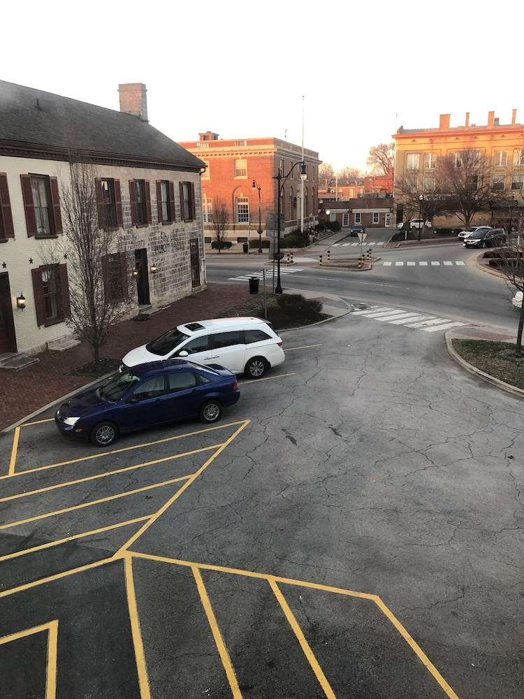 Talbott Inn