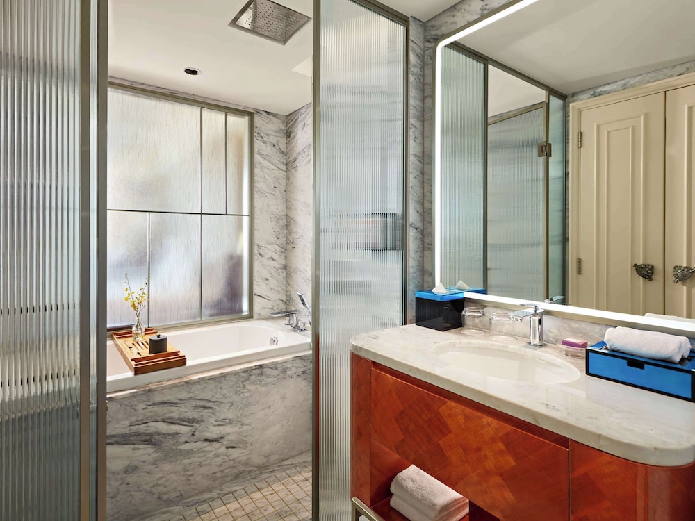Mövenpick Hotel Hanoi Centre 27