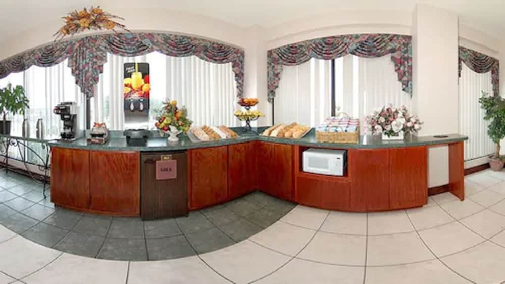 Marianna Vacations - Quality Inn Marianna - Property Image 16