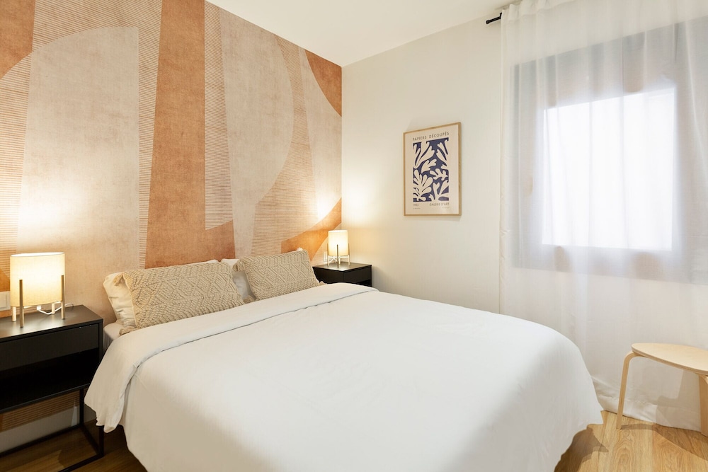 Urban Chill Apartments By Olala Homes
