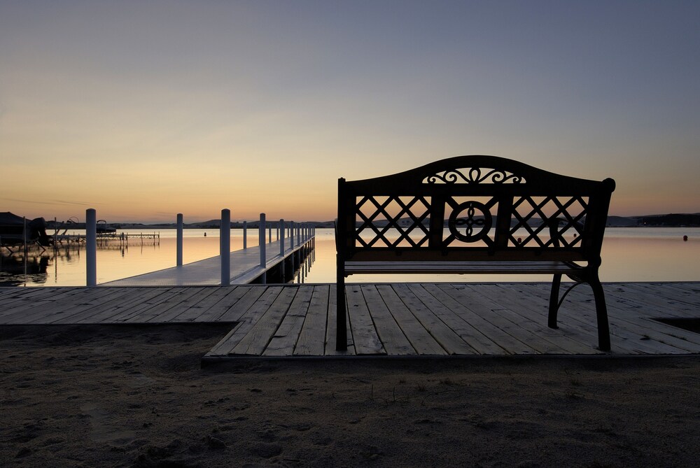 Dunes Waterfront Resort