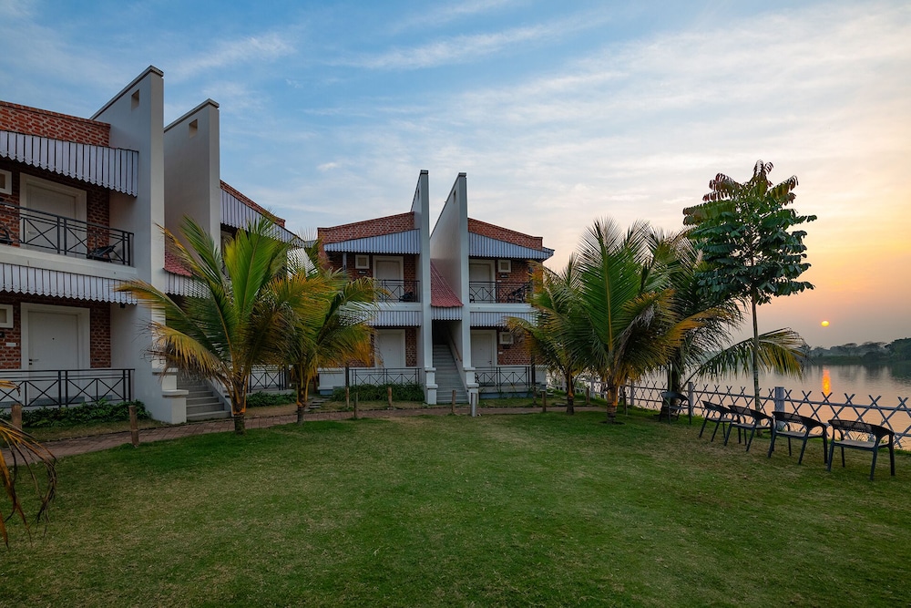 JALCHHABI HOTEL AND RESORT