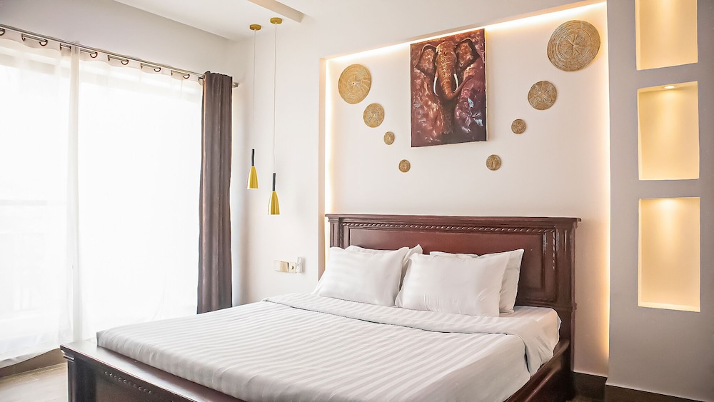 Central Modern Private Villa by La San view 5