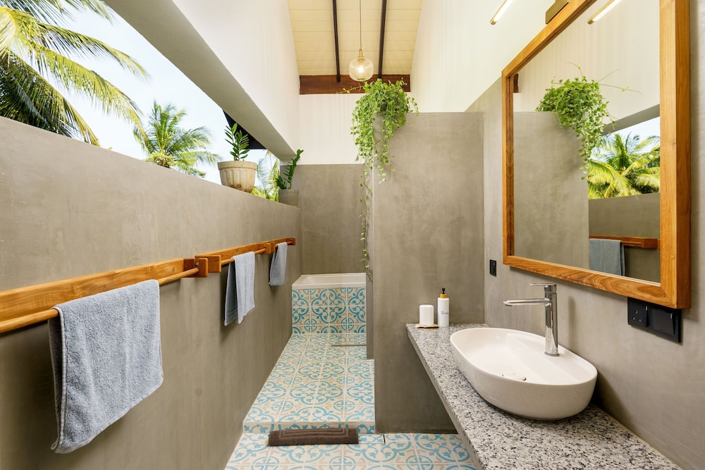 Kandakuliya Sunrise Beach Villas